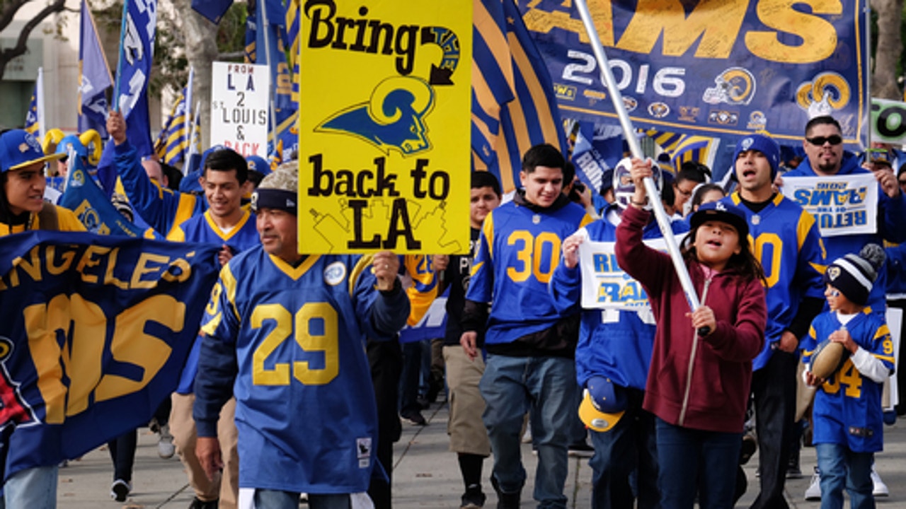 LA's NFL fans have unified hope, divided loyalties